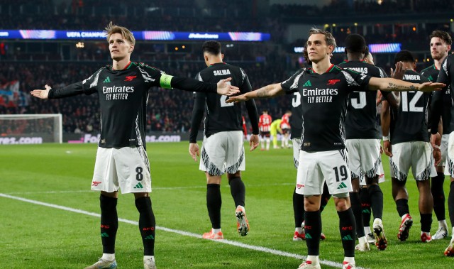 db真人官网-标晚报阿森纳伤情：厄德高和特罗萨德有望对阵勒沃库森时复出